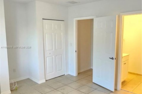 Touwnhouse à vendre à Riviera Beach, Floride: 2 chambres, 113.99 m2 № 2293273 - photo 11