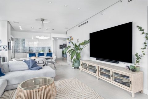Купить кондоминиум в Майами, Флорида 3 спальни, 155.98м2, № 2046333 - фото 13