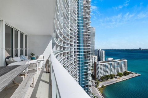 Купить кондоминиум в Майами, Флорида 3 спальни, 155.98м2, № 2046333 - фото 29
