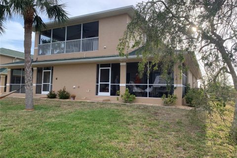 Condo in Rotonda, Florida, 2 bedrooms  № 1649275 - photo 9