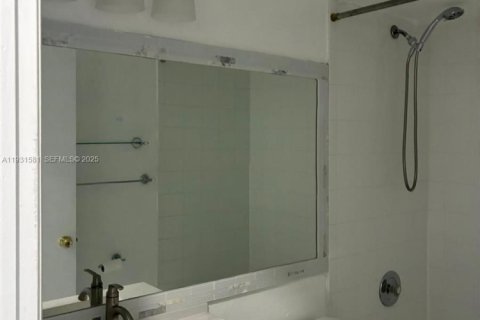 Снять в аренду виллу или дом в Майами, Флорида 2 спальни, 95.04м2, № 1992084 - фото 19