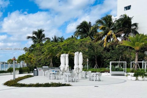 Copropriété à vendre à Miami Beach, Floride: 50.45 m2 № 2003140 - photo 15