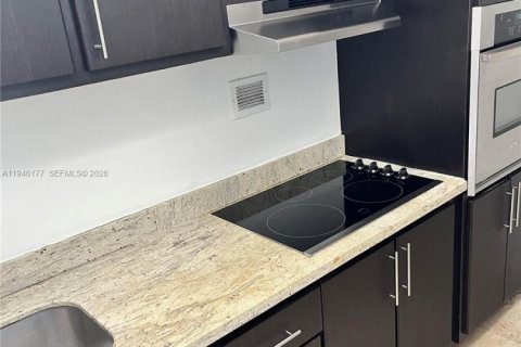 Купить кондоминиум в Майами-Бич, Флорида 50.45м2, № 2003140 - фото 5