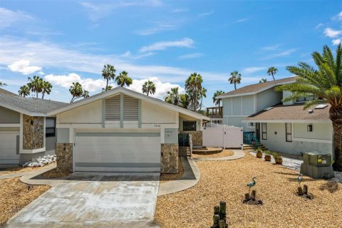 Casa en venta en Homosassa, Florida, 3 dormitorios, 132.85 m2 № 2132471 - foto 2