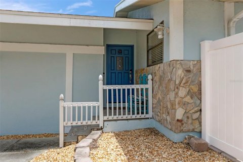 Casa en venta en Homosassa, Florida, 3 dormitorios, 132.85 m2 № 2132471 - foto 4