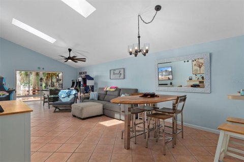 Casa en venta en Homosassa, Florida, 3 dormitorios, 132.85 m2 № 2132471 - foto 17