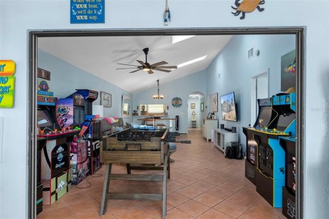 Casa en venta en Homosassa, Florida, 3 dormitorios, 132.85 m2 № 2132471 - foto 14