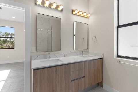 Touwnhouse à vendre à Tampa, Floride: 4 chambres, 246.19 m2 № 2387313 - photo 22