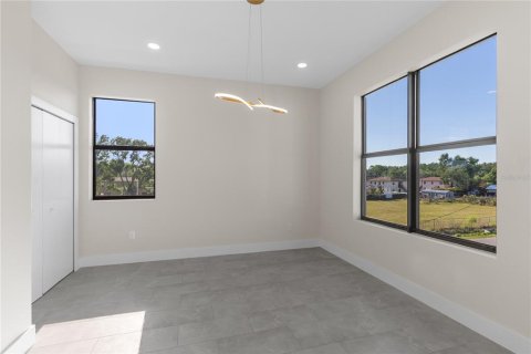 Touwnhouse à vendre à Tampa, Floride: 4 chambres, 246.19 m2 № 2387313 - photo 20