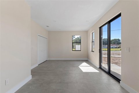 Touwnhouse à vendre à Tampa, Floride: 4 chambres, 246.19 m2 № 2387313 - photo 8