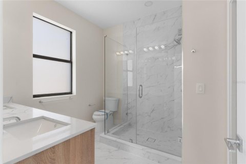 Touwnhouse à vendre à Tampa, Floride: 4 chambres, 246.19 m2 № 2387313 - photo 21
