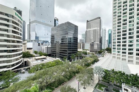 Condo in Miami, Florida, 1 bedroom № 1988579 - photo 21