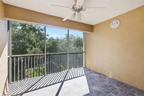 Condo in Palm Coast, Florida, 2 bedrooms  № 2352437 - photo 11