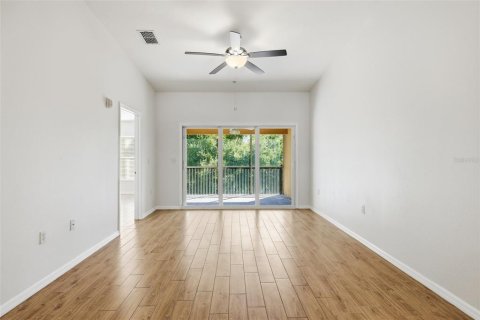 Condo in Palm Coast, Florida, 2 bedrooms  № 2352437 - photo 2