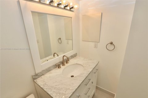 Condominio en venta en Aventura, Florida, 2 dormitorios, 92.34 m2 № 1801000 - foto 25
