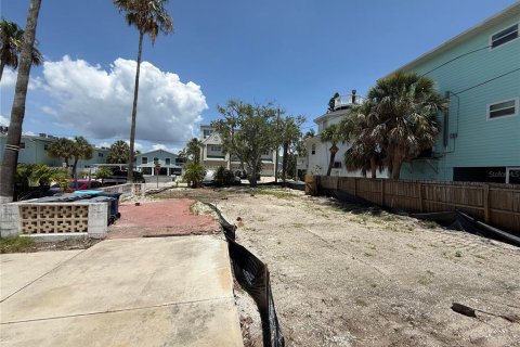 Land in Treasure Island, Florida № 2112628 - photo 4
