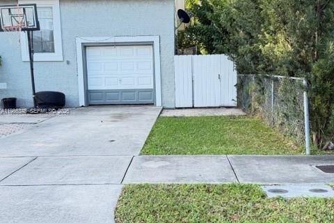 Купить виллу или дом в Катлер-Бей, Флорида 1 комната, 141.03м2, № 2049116 - фото 4