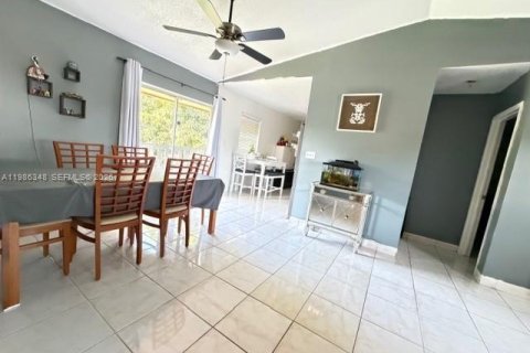 Купить виллу или дом в Катлер-Бей, Флорида 1 комната, 141.03м2, № 2049116 - фото 18