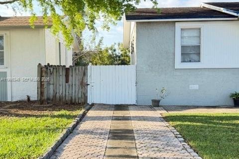 Купить виллу или дом в Катлер-Бей, Флорида 1 комната, 141.03м2, № 2049116 - фото 5