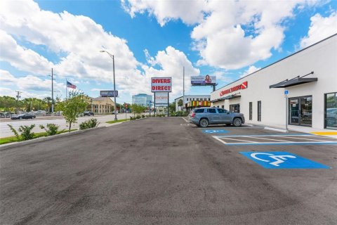 Commercial property in Tampa, Florida 1207.73 sq.m. № 2106842 - photo 4
