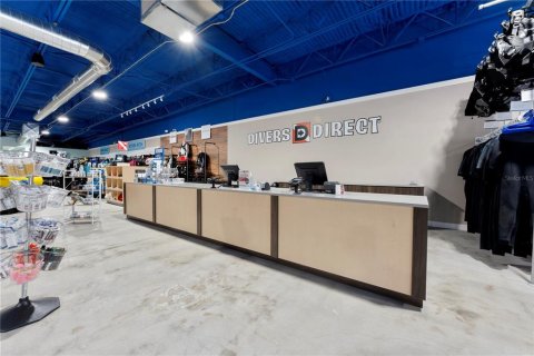 Commercial property in Tampa, Florida 1207.73 sq.m. № 2106842 - photo 15