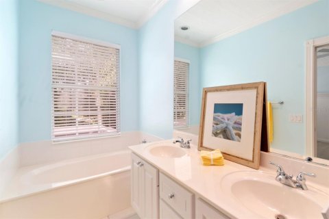Townhouse in Sarasota, Florida 3 bedrooms, 155.33 sq.m. № 1882860 - photo 10