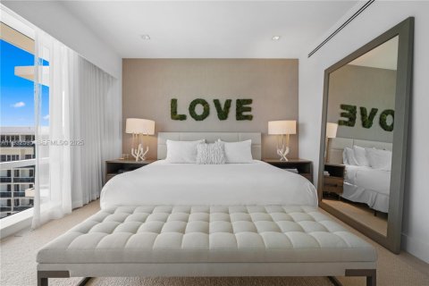 Condo in Miami Beach, Florida, 3 bedrooms  № 1991014 - photo 21