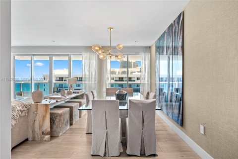 Condo in Miami Beach, Florida, 3 bedrooms  № 1991014 - photo 8