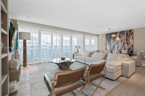 Condo in Miami Beach, Florida, 3 bedrooms  № 1991014 - photo 6