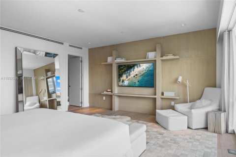 Condo in Miami Beach, Florida, 3 bedrooms  № 1991014 - photo 16