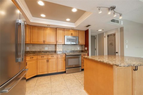 Condo in Saint Petersburg, Florida, 2 bedrooms  № 1772123 - photo 7