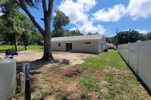 House in Belleview, Florida 3 bedrooms, 130.06 sq.m. № 1828579 - photo 15