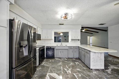 House in Homosassa, Florida 3 bedrooms, 205.13 sq.m. № 1908810 - photo 7
