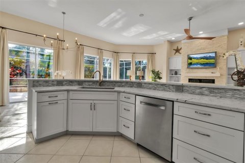 Villa ou maison à louer à Bradenton, Floride: 4 chambres, 225.57 m2 № 1857973 - photo 18
