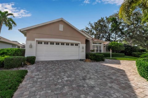 Villa ou maison à louer à Bradenton, Floride: 4 chambres, 225.57 m2 № 1857973 - photo 3