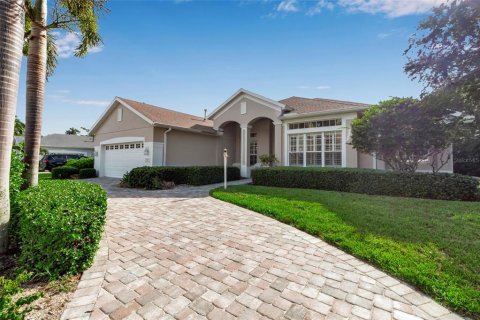 Villa ou maison à louer à Bradenton, Floride: 4 chambres, 225.57 m2 № 1857973 - photo 4