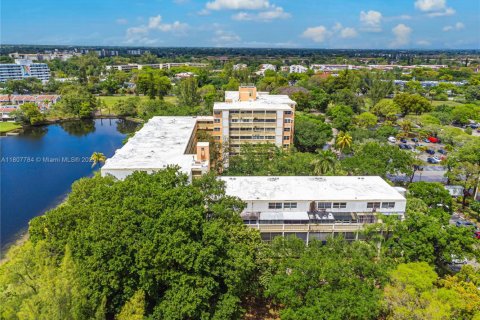 Copropriété à vendre à Lauderhill, Floride: 2 chambres, 102.66 m2 № 1864868 - photo 28
