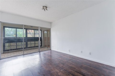 Copropriété à vendre à Lauderhill, Floride: 2 chambres, 102.66 m2 № 1864868 - photo 11