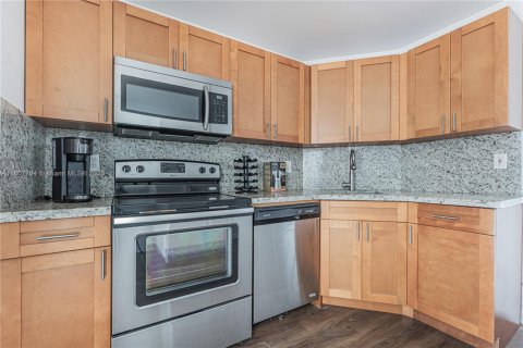 Copropriété à vendre à Lauderhill, Floride: 2 chambres, 102.66 m2 № 1864868 - photo 8