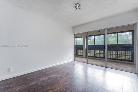 Copropriété à vendre à Lauderhill, Floride: 2 chambres, 102.66 m2 № 1864868 - photo 12