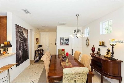 Townhouse in Kissimmee, Florida 3 bedrooms, 143.07 sq.m. № 1658057 - photo 9