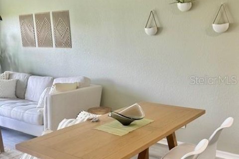Снять в аренду кондоминиум в Пунта-Горда, Флорида 2 комнаты, 92.53м2, № 1001995 - фото 7