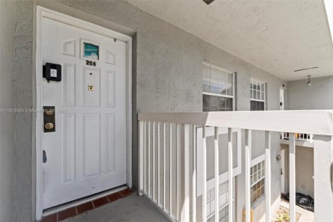 Condominio en venta en Miami, Florida, 2 dormitorios, 98.48 m2 № 1937888 - foto 3