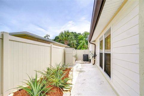 House in Tampa, Florida 2 bedrooms, 127.93 sq.m. № 1843518 - photo 19
