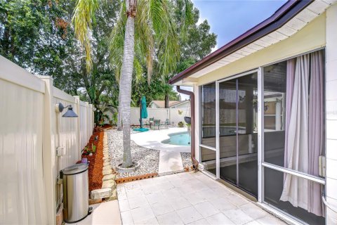 House in Tampa, Florida 2 bedrooms, 127.93 sq.m. № 1843518 - photo 9