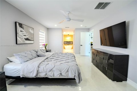 Villa ou maison à vendre à Port St. Lucie, Floride: 5 chambres, 187.2 m2 № 1818332 - photo 30