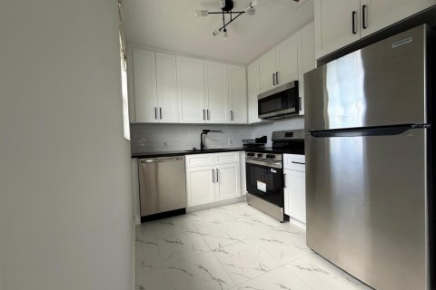 Copropriété à louer à Boca Raton, Floride: 2 chambres, 78.04 m2 № 2241048 - photo 3