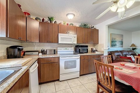 Copropriété à vendre à New Port Richey, Floride: 2 chambres, 102.19 m2 № 1788981 - photo 15