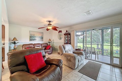 Copropriété à vendre à New Port Richey, Floride: 2 chambres, 102.19 m2 № 1788981 - photo 8