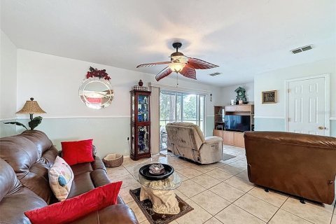 Copropriété à vendre à New Port Richey, Floride: 2 chambres, 102.19 m2 № 1788981 - photo 11